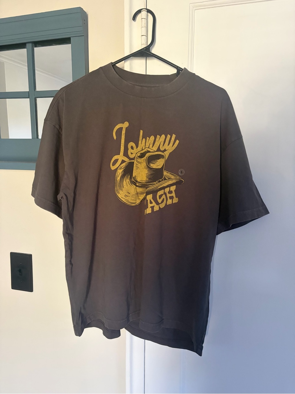 American Eagle Outfitters Johnny Cash Tee with Gold Johnny Cash Graphic